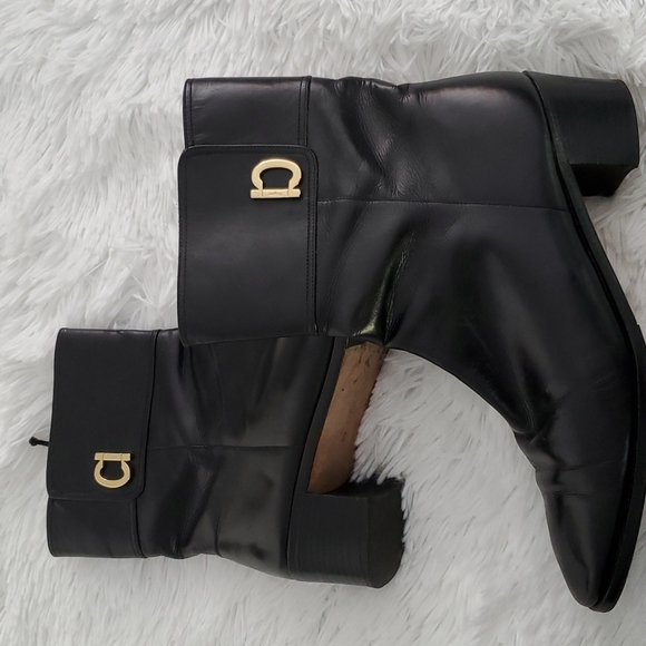 Salvatore  Ferrogamo Leather Boots Size 8 - Picture 7 of 10